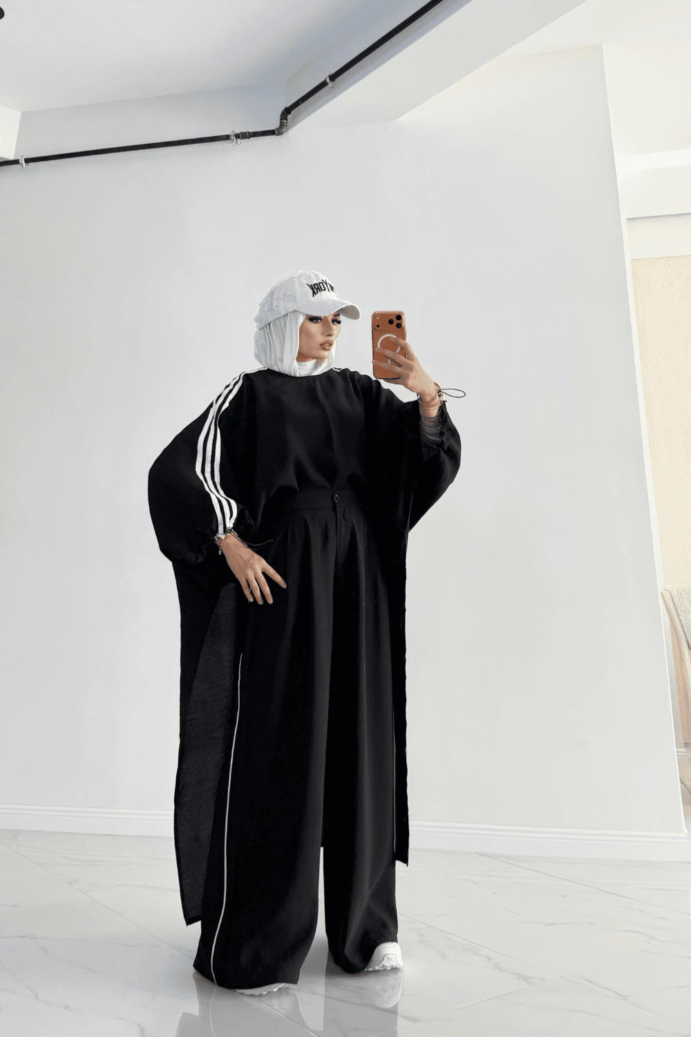 ENSEMBLE SPORT CHIC 2026