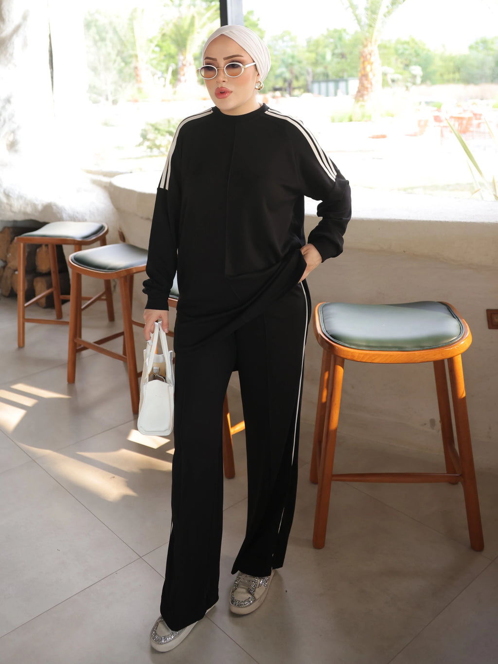 ENSEMBLE SPORT CHIC